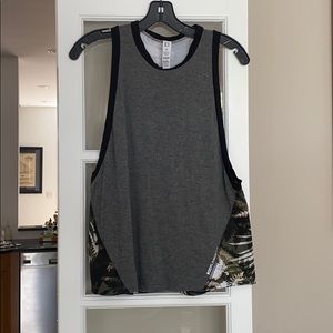 Body Language Tank